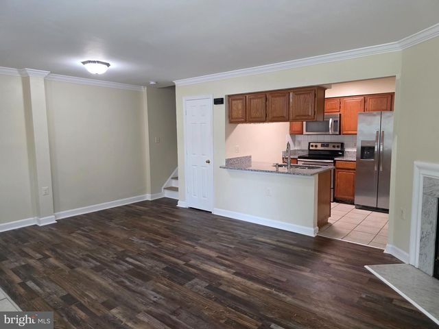 12119 SALEMTOWN DR, Woodbridge, VA 22192