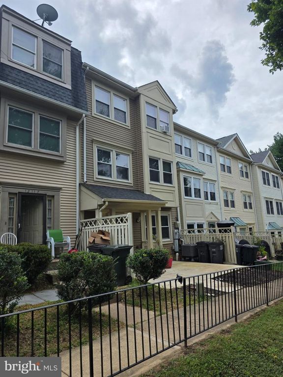 12119 SALEMTOWN DR, Woodbridge, VA 22192