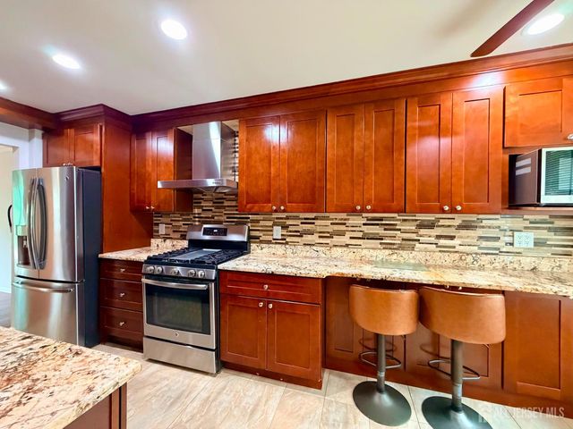 12 Dogwood Drive, Edison, NJ 08820