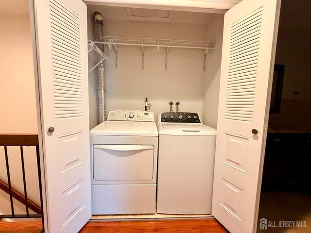 12 Dogwood Drive, Edison, NJ 08820