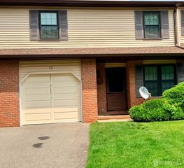 12 Dogwood Drive, Edison, NJ 08820