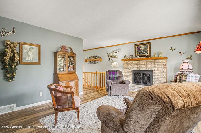 6839 N Hartel Road, Potterville, MI 48876
