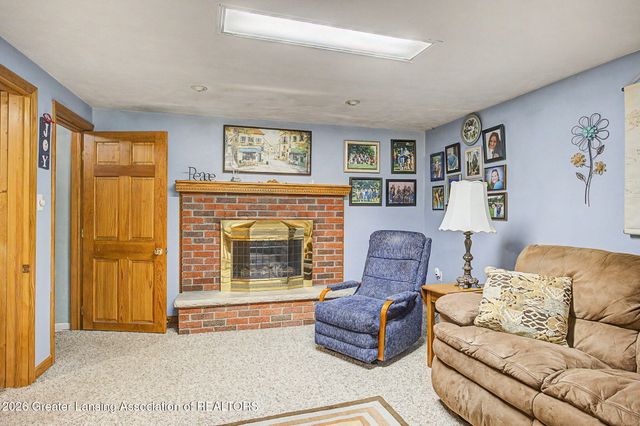 6839 N Hartel Road, Potterville, MI 48876