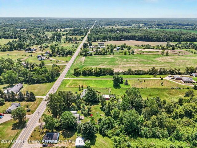6839 N Hartel Road, Potterville, MI 48876