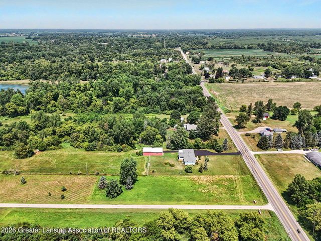 6839 N Hartel Road, Potterville, MI 48876