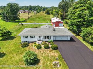6839 N Hartel Road, Potterville, MI 48876