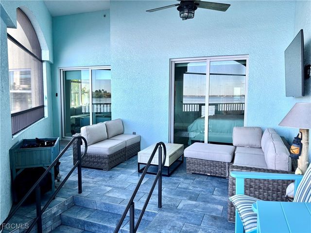 2797 1st ST 106, Fort Myers, FL 33916