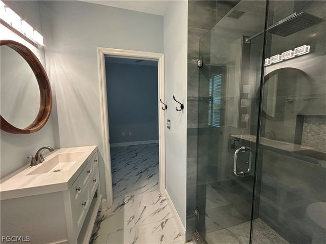2797 1st ST 106, Fort Myers, FL 33916