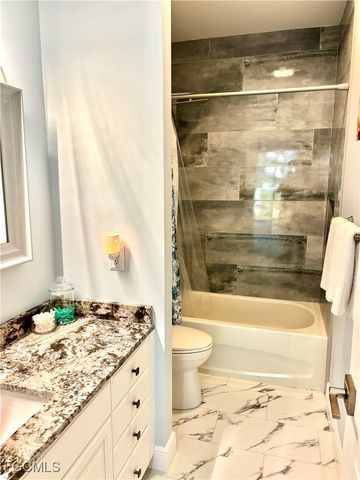 2797 1st ST 106, Fort Myers, FL 33916