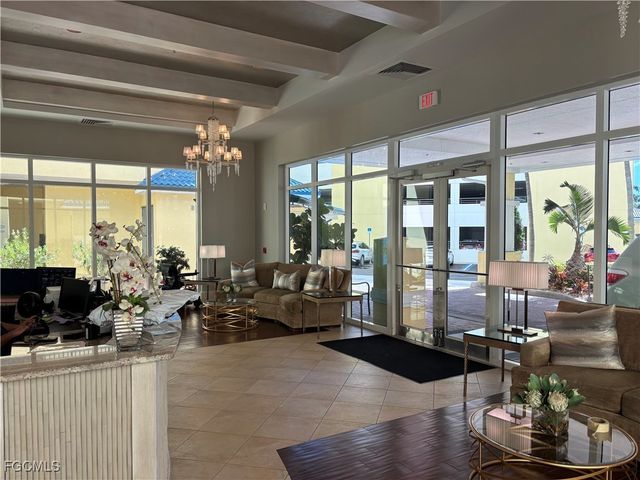 2797 1st ST 106, Fort Myers, FL 33916