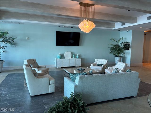 2797 1st ST 106, Fort Myers, FL 33916