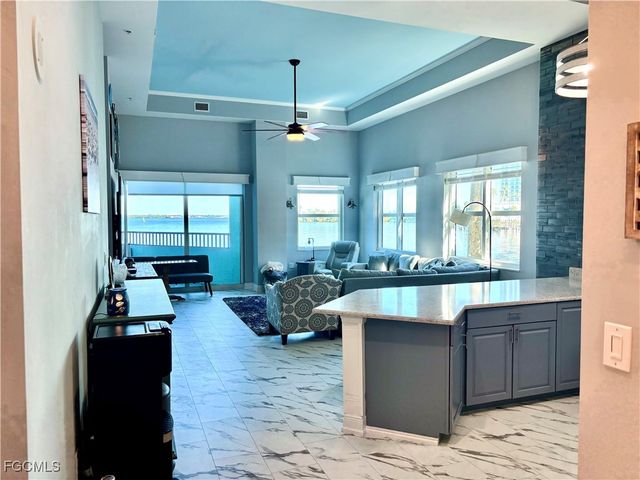 2797 1st ST 106, Fort Myers, FL 33916