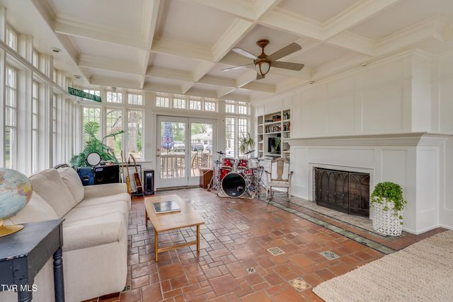 207 Lynwood Street, Bristol, TN 37620