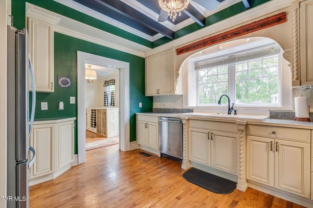 207 Lynwood Street, Bristol, TN 37620
