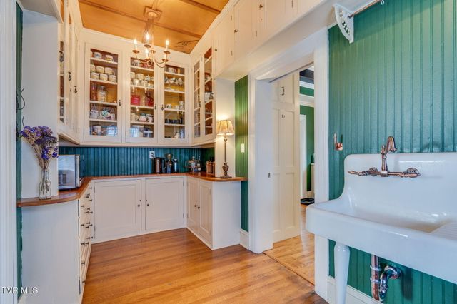 207 Lynwood Street, Bristol, TN 37620