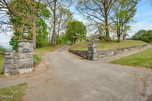 207 Lynwood Street, Bristol, TN 37620