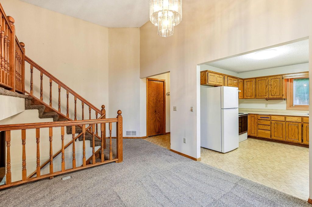 8649 Emerson Avenue N, Brooklyn Park, MN 55444 — photo 4