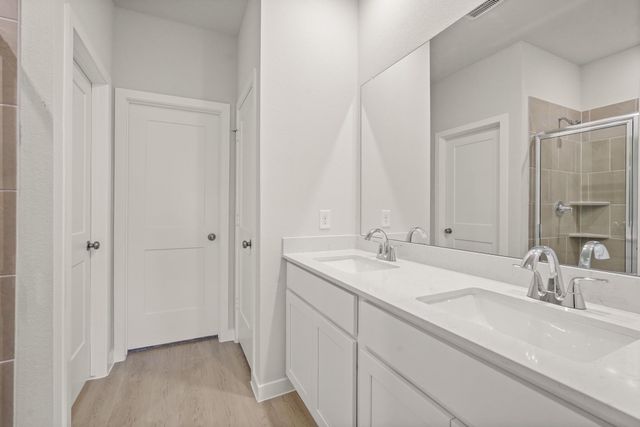 113 Rising Cedar Lane, Hockley, TX 77447