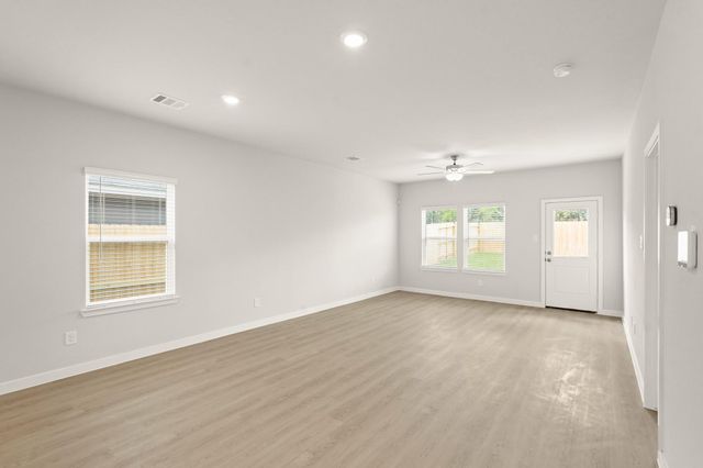 113 Rising Cedar Lane, Hockley, TX 77447