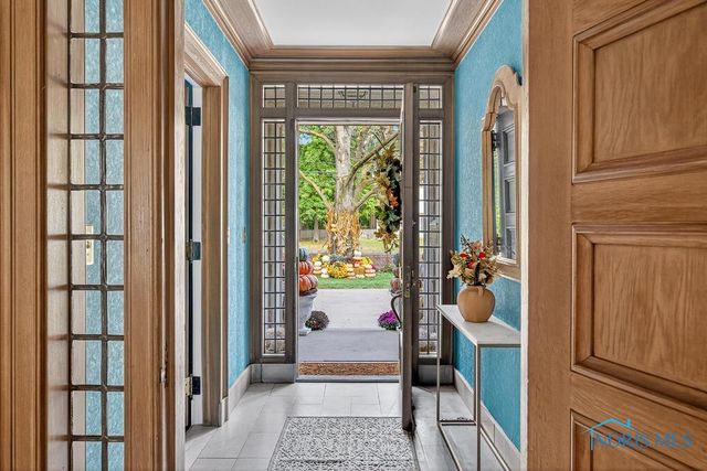 4215 River Road, Toledo, OH 43614