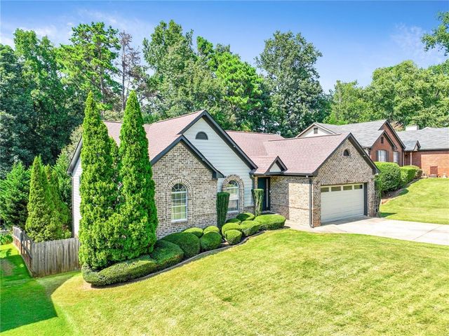 2744 Sterling Drive NW, Lawrenceville, GA 30043