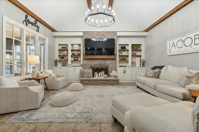 1242 BRAYGOOD DR, Collierville, TN 38017