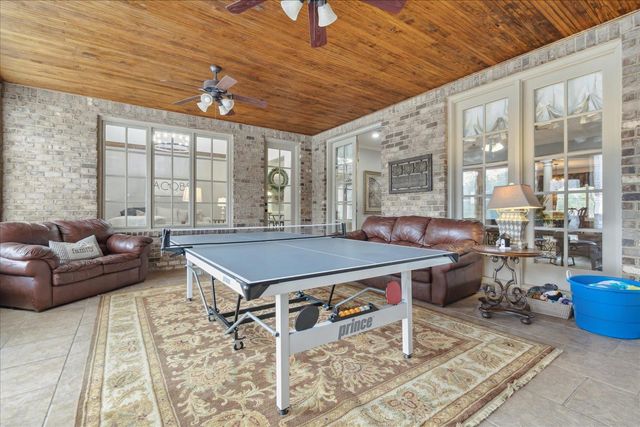 1242 BRAYGOOD DR, Collierville, TN 38017