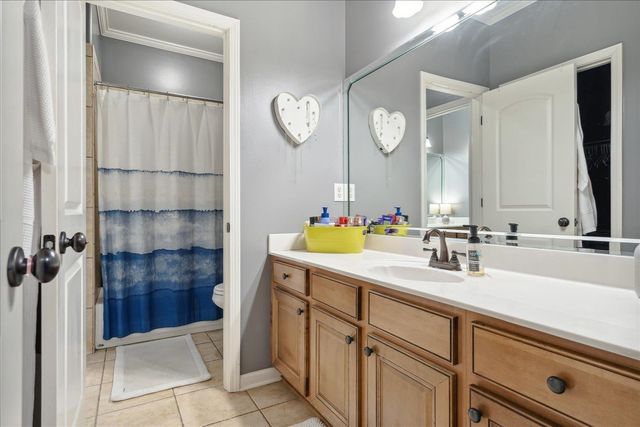 1242 BRAYGOOD DR, Collierville, TN 38017