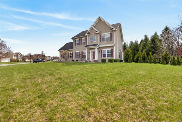 111 York Bay, Henrietta, NY 14586