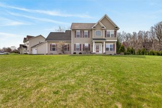 111 York Bay, Henrietta, NY 14586