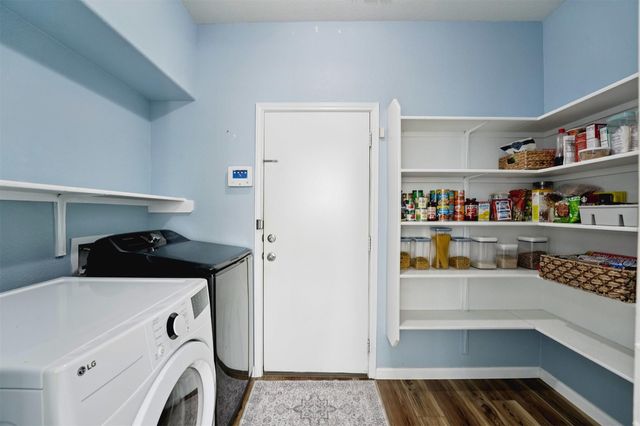 12211 Timber Arch LN, Manor, TX 78653