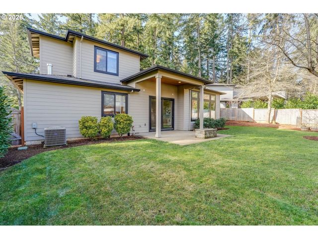 16234 WALUGA Dr, Lake Oswego, OR 97035