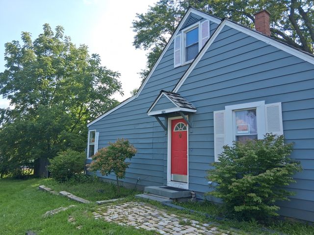 1624 N Poplar Avenue, Round Lake Beach, IL 60073