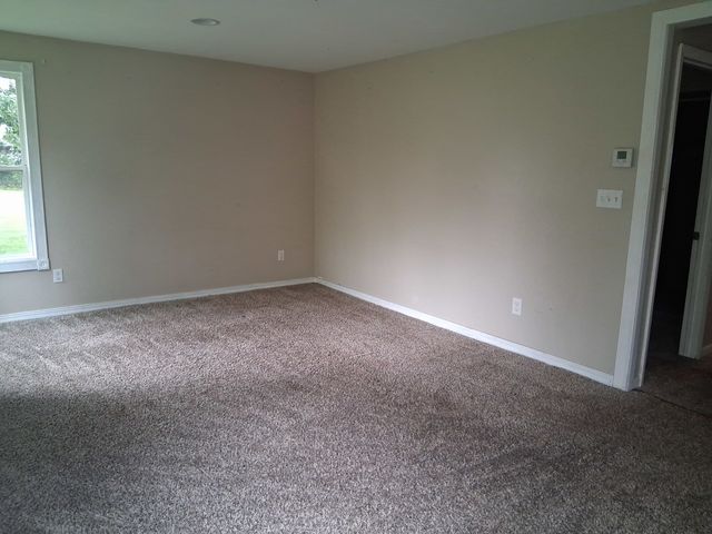 1624 N Poplar Avenue, Round Lake Beach, IL 60073