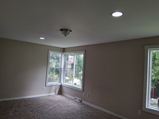 1624 N Poplar Avenue, Round Lake Beach, IL 60073