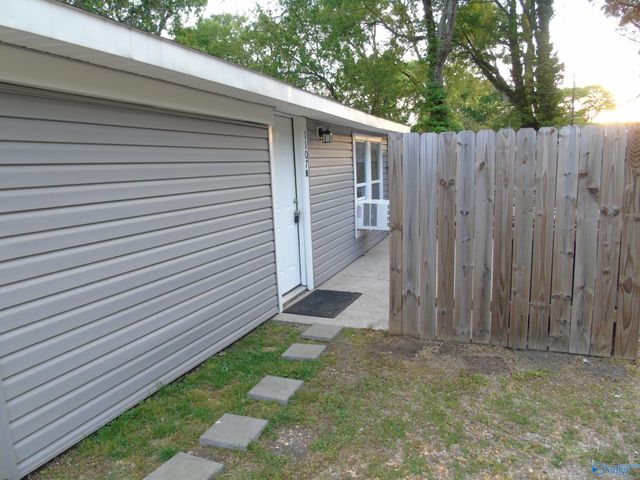 1107 England Street NE B, Huntsville, AL 35801