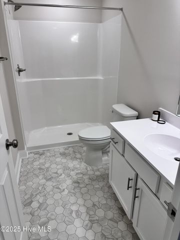 175 Loren Road, Hubert, NC 28539