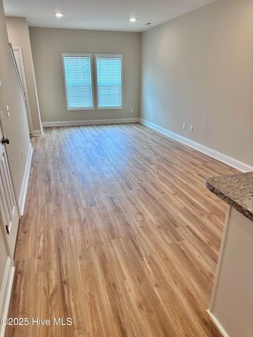 175 Loren Road, Hubert, NC 28539