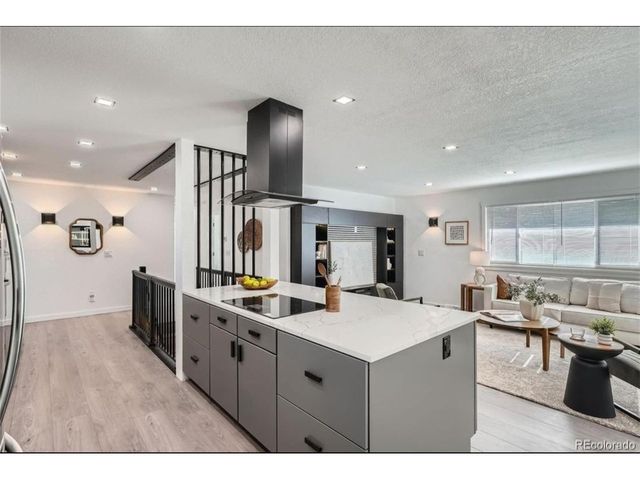 5886 S Logan St, Centennial, CO 80121