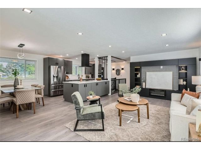 5886 S Logan St, Centennial, CO 80121