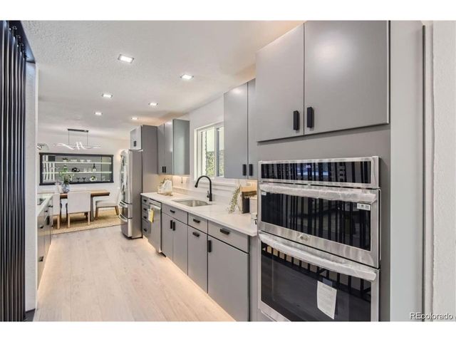 5886 S Logan St, Centennial, CO 80121