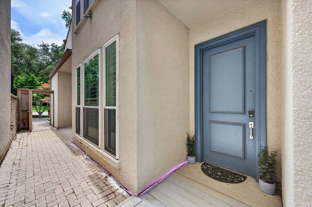 6353 Southpoint Drive, Dallas, TX 75248