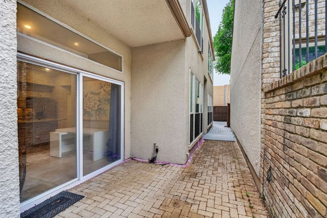 6353 Southpoint Drive, Dallas, TX 75248