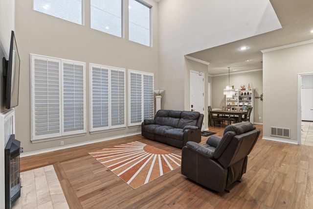 6353 Southpoint Drive, Dallas, TX 75248