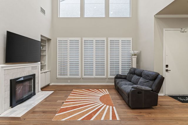 6353 Southpoint Drive, Dallas, TX 75248