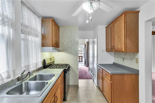 2904 Brentwood Ave, Brentwood, PA 15227