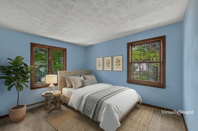 312 Walnut Hill Avenue, Manchester, NH 03104
