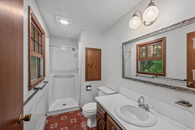 312 Walnut Hill Avenue, Manchester, NH 03104