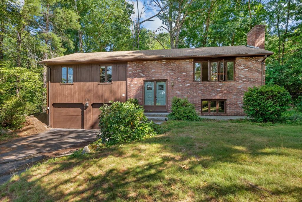 312 Walnut Hill Avenue, Manchester, NH 03104