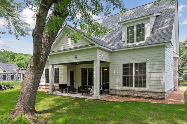 1032 Gardner Street E, Wayzata, MN 55391